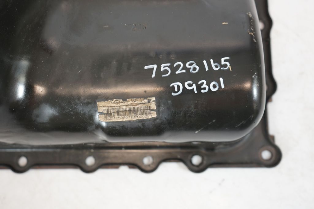 Front door window regulator with motor (10)