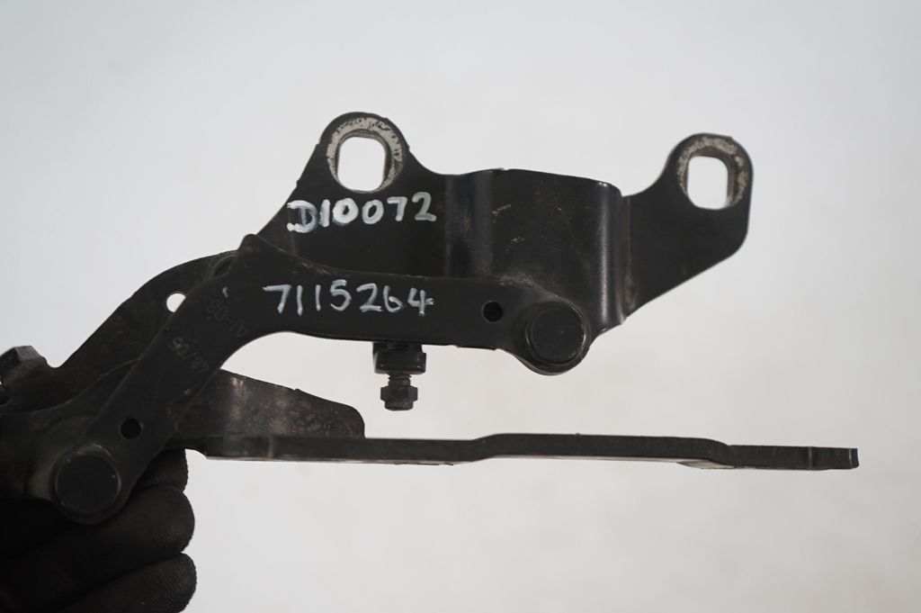 Engine bonnet/hood hinges (7)