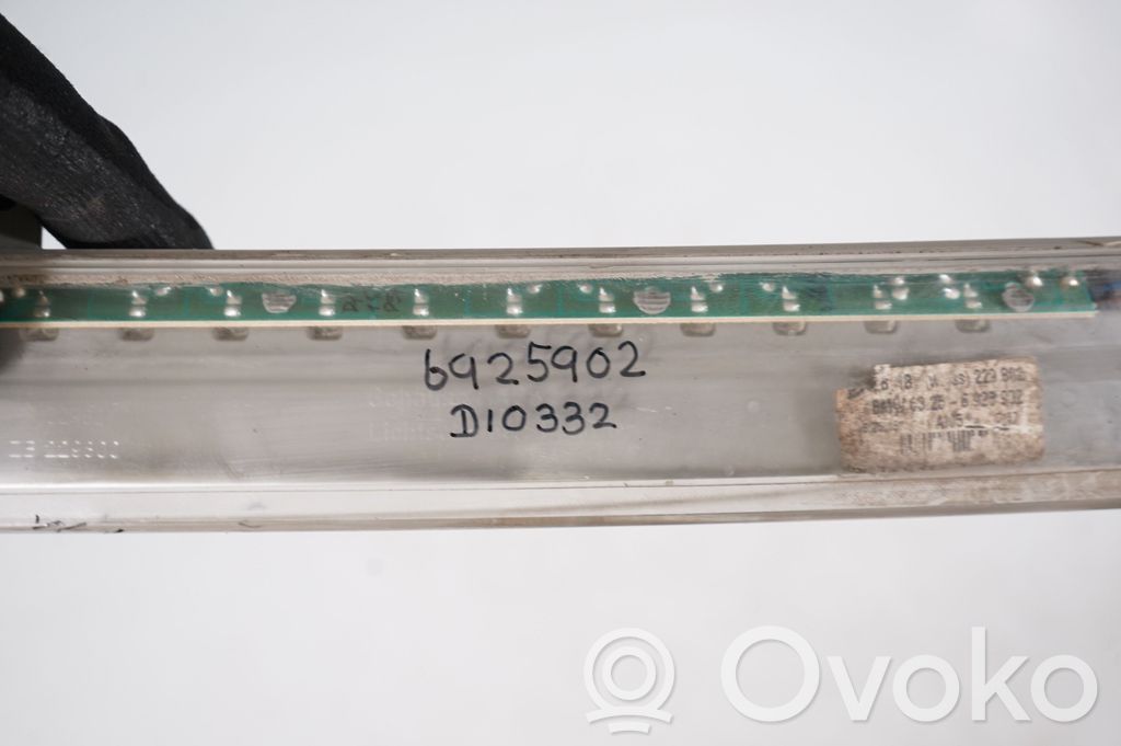 Third/center stoplight (10)