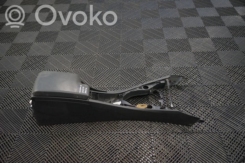 Center console (4)