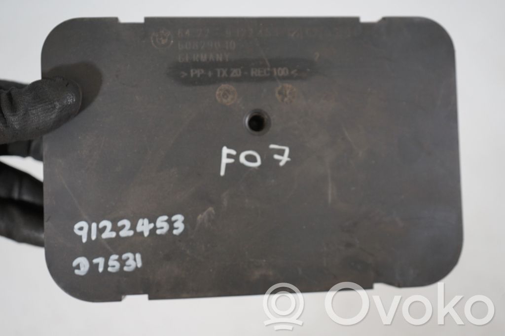 Quarter panel pressure vent (8)