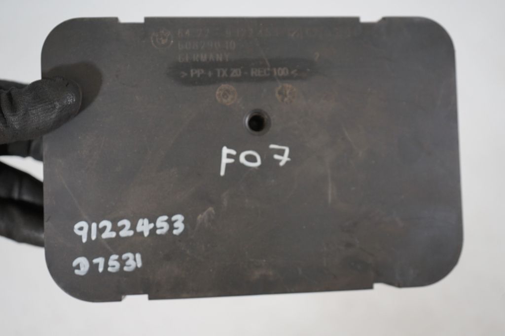 Quarter panel pressure vent (8)