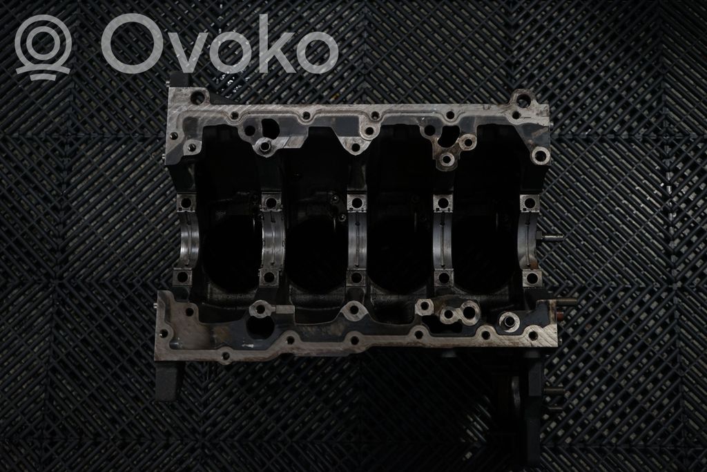 Engine block (7)