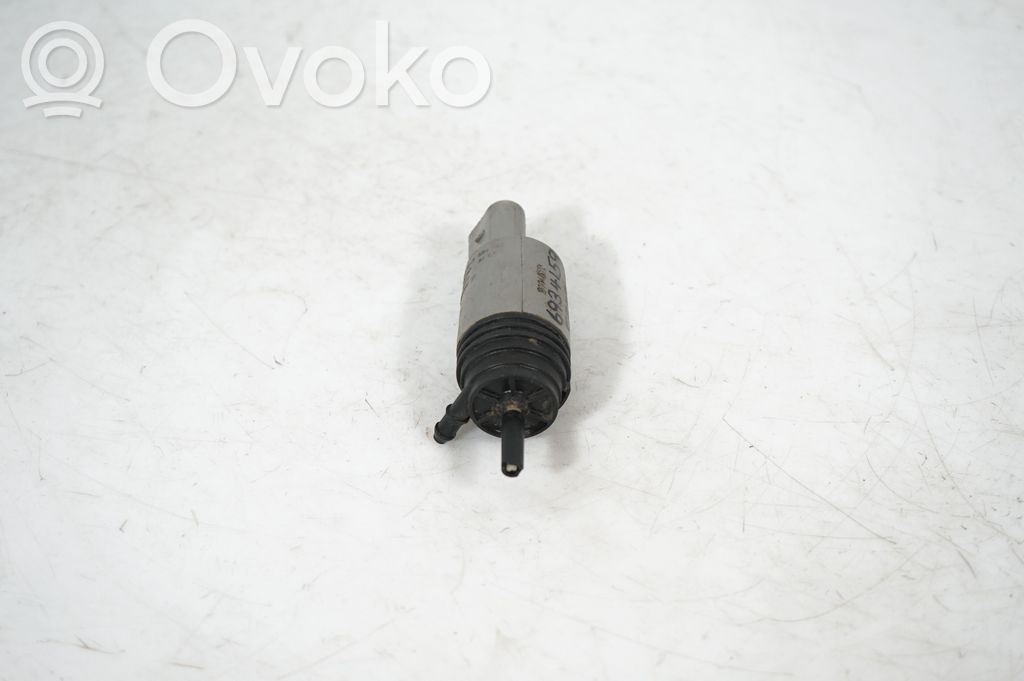 Windscreen/windshield washer pump (4)