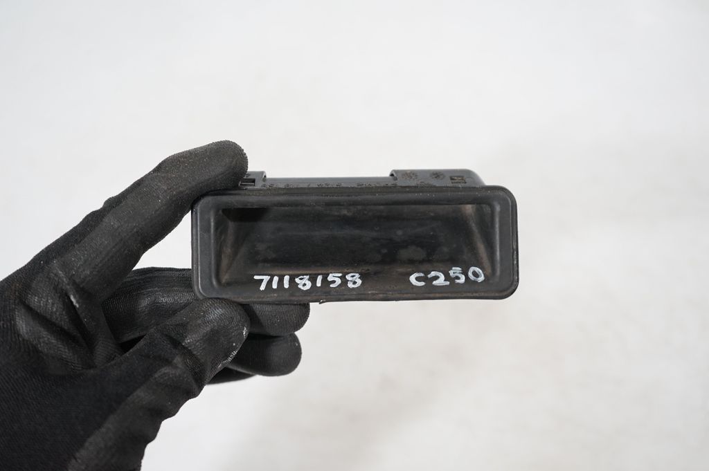 Tailgate/trunk/boot exterior handle (8)