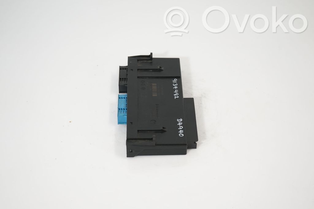 Comfort/convenience module (2)