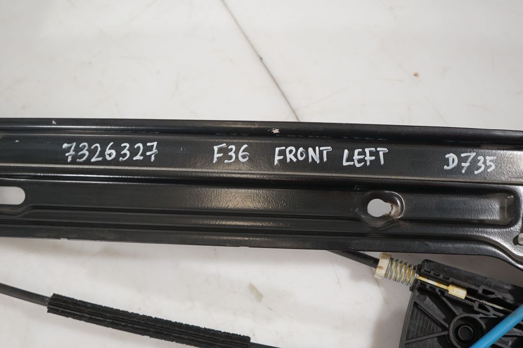 Front door window regulator with motor (9)