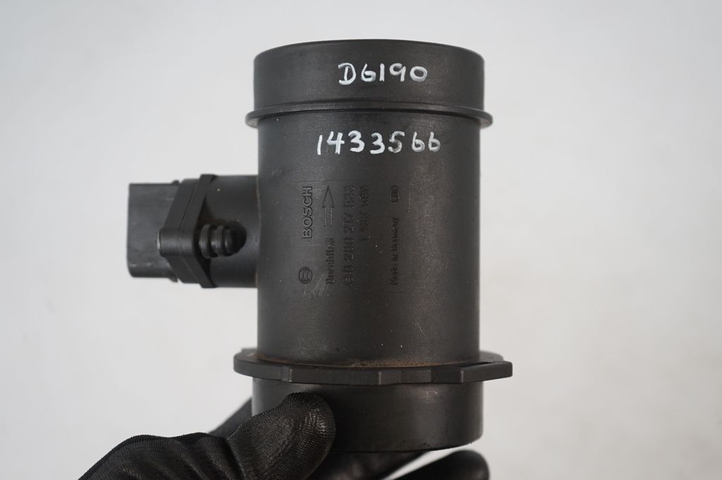 Mass air flow meter (9)