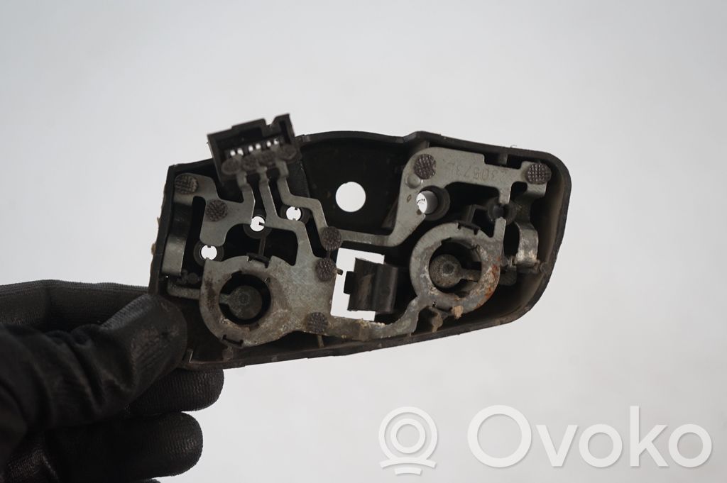 Tailgate rear/tail lights (6)