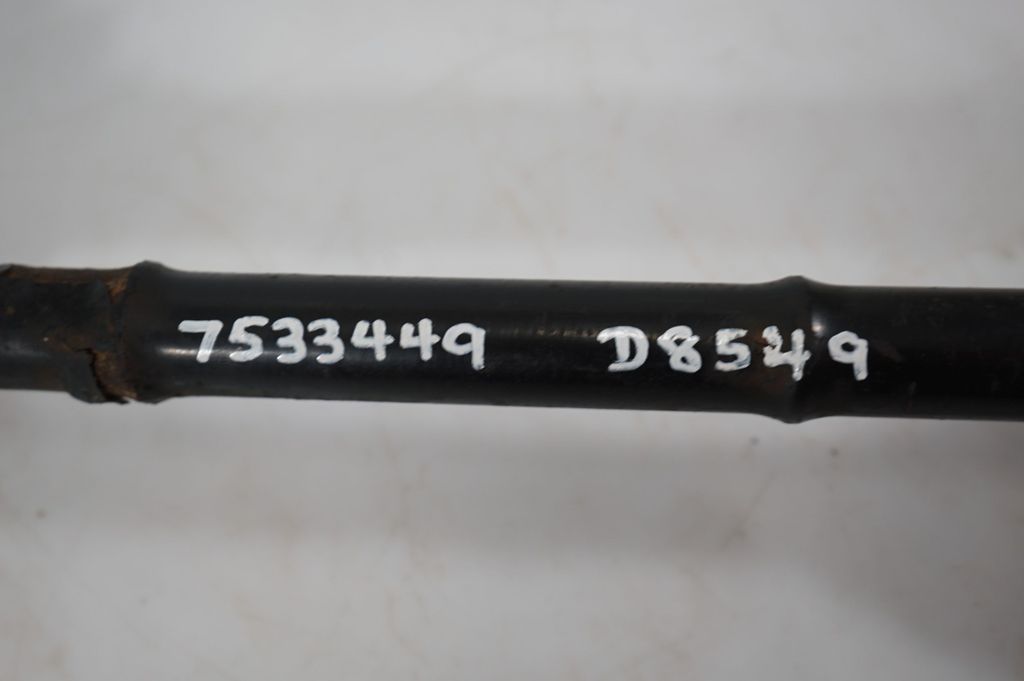 Rear driveshaft (8)