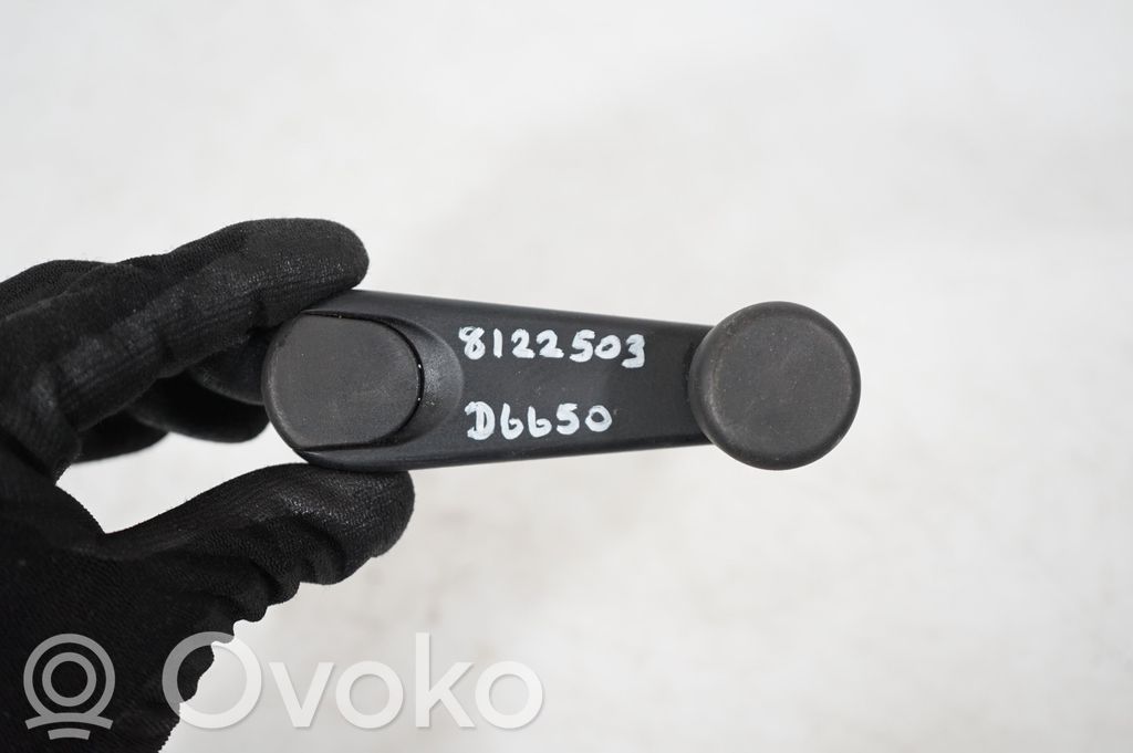Rear door window winding handle (7)