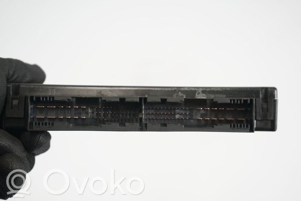 Comfort/convenience module (6)