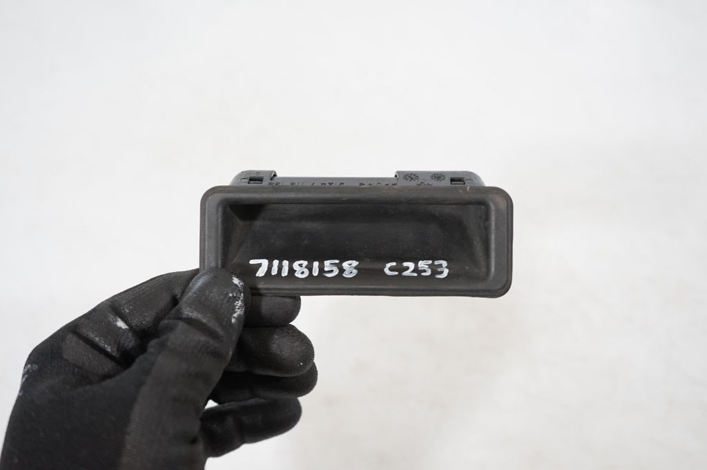 Tailgate/trunk/boot exterior handle (8)