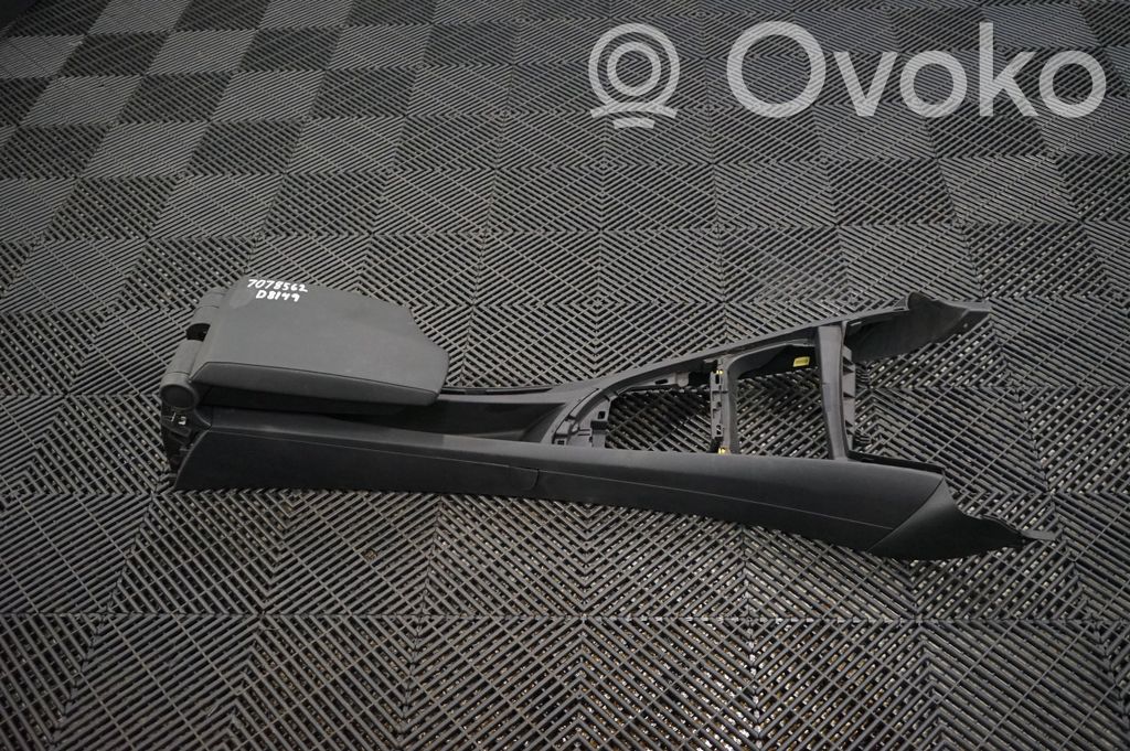 Center console (4)