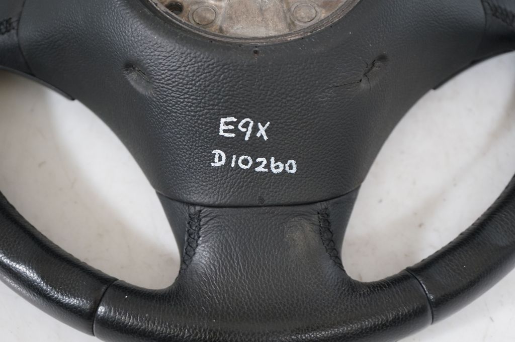 Rear door window regulator with motor (9)