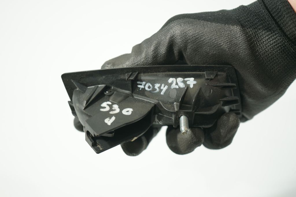 Rear door interior handle (8)