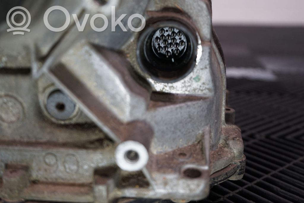 Automatic gearbox (12)
