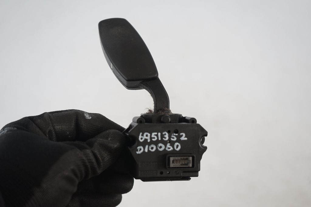 Cruise control stalk (7)