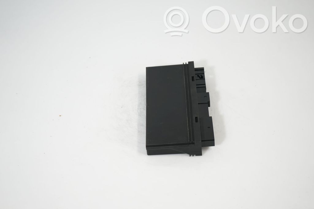 Comfort/convenience module (6)