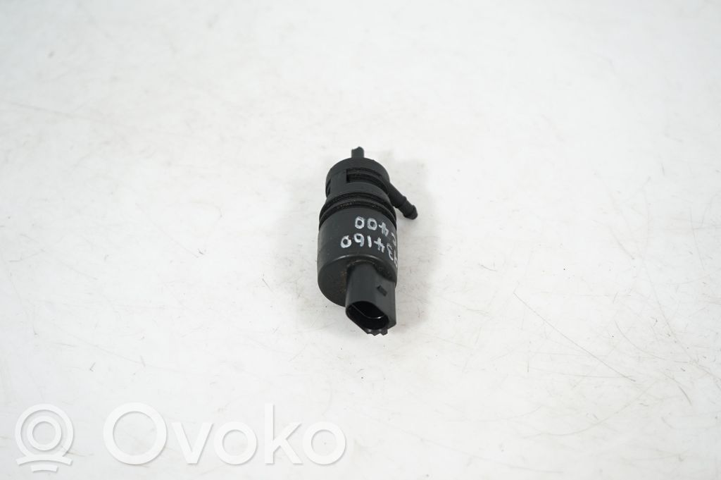 Windscreen/windshield washer pump (4)