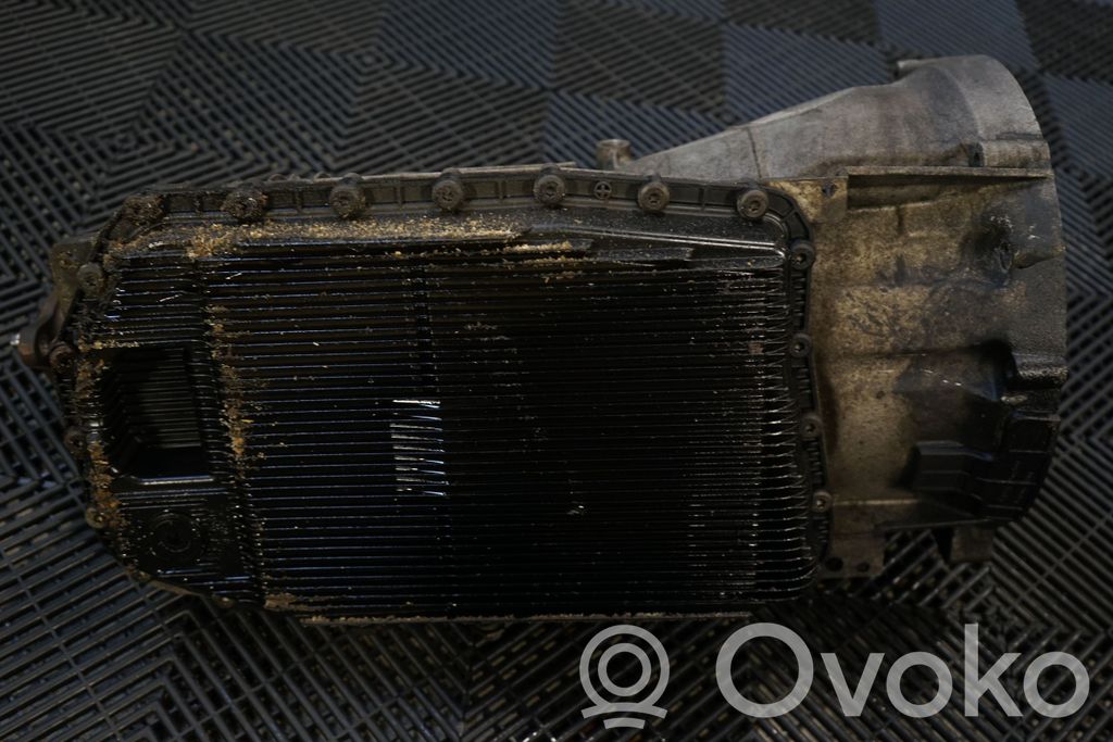 Automatic gearbox (17)