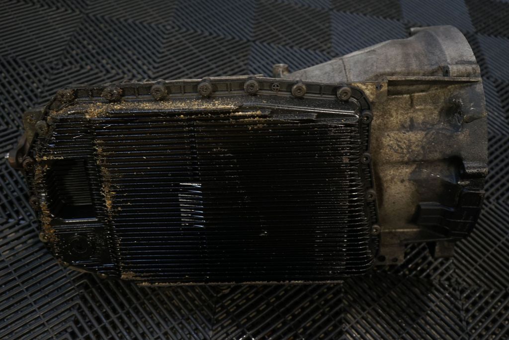 Automatic gearbox (17)