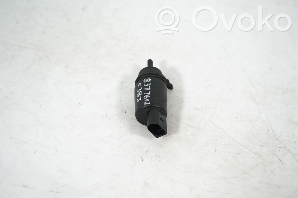 Windscreen/windshield washer pump (2)