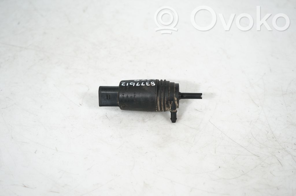 Windscreen/windshield washer pump (3)