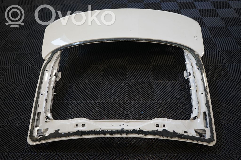 Tailgate/trunk/boot lid (3)