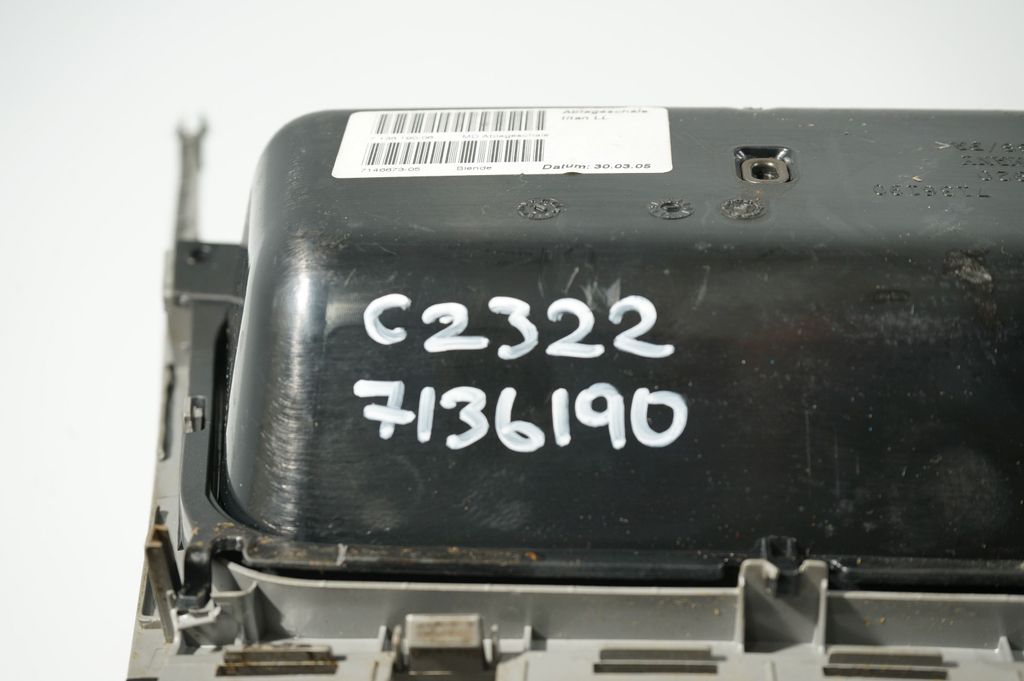 Glove box central console (7)