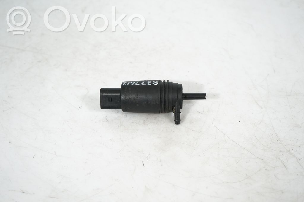 Windscreen/windshield washer pump (3)