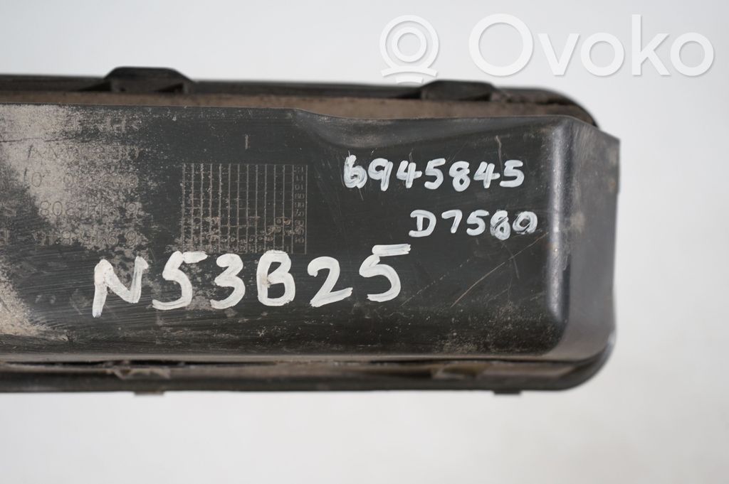 Quarter panel pressure vent (8)