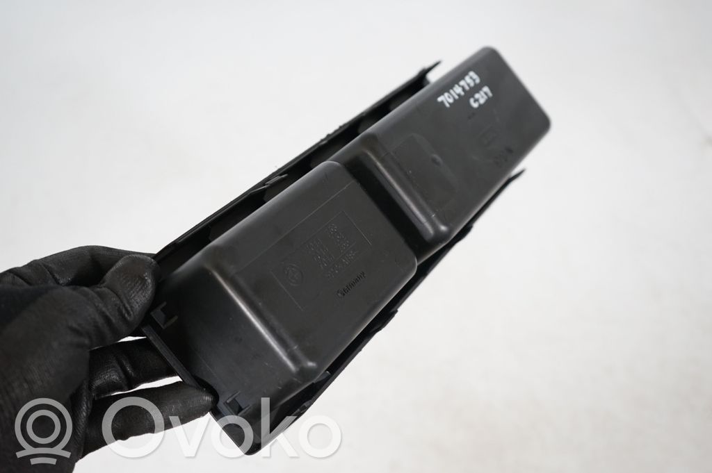 Glove box central console (8)