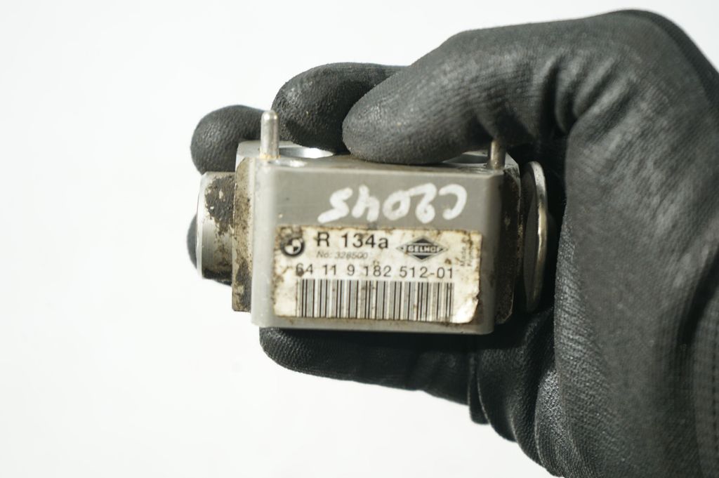 Air conditioning (A/C) expansion valve (11)