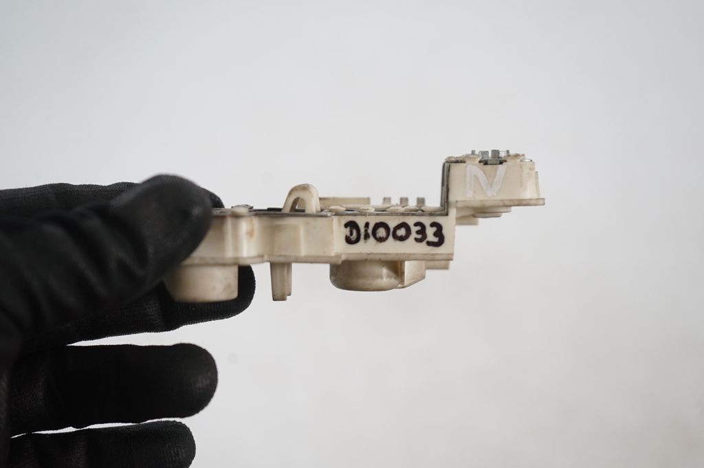 Rear/tail lights (9)