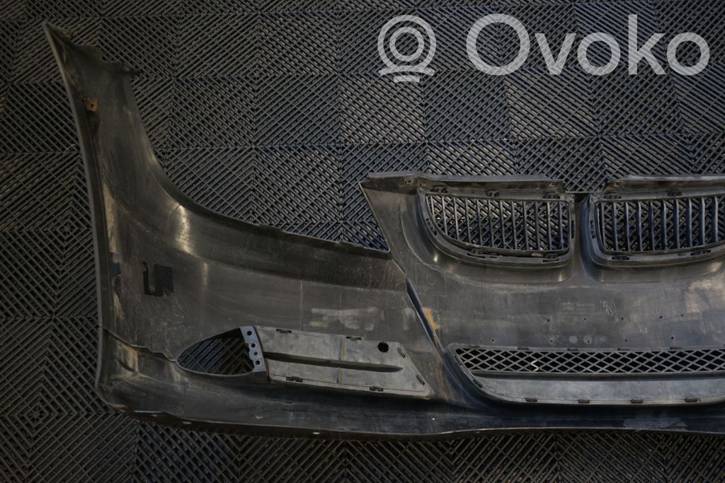 Front bumper (8)