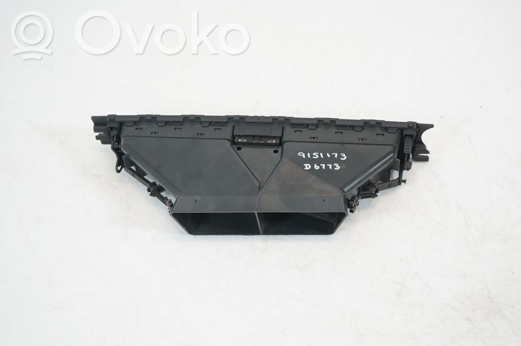 Dash center air vent grill (3)