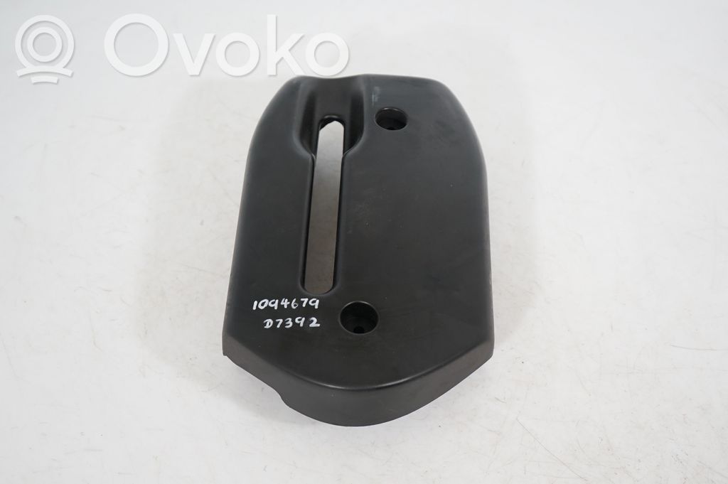 Steering wheel column trim