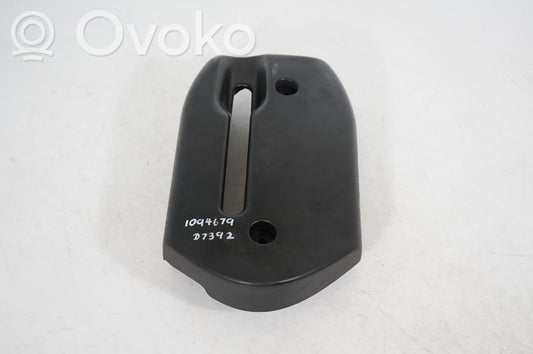 Steering wheel column trim