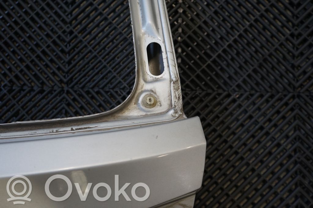 Tailgate/trunk/boot lid (9)