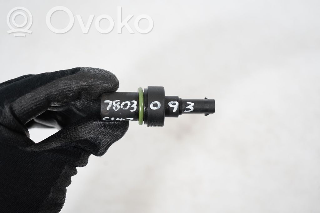 Camshaft position sensor (8)