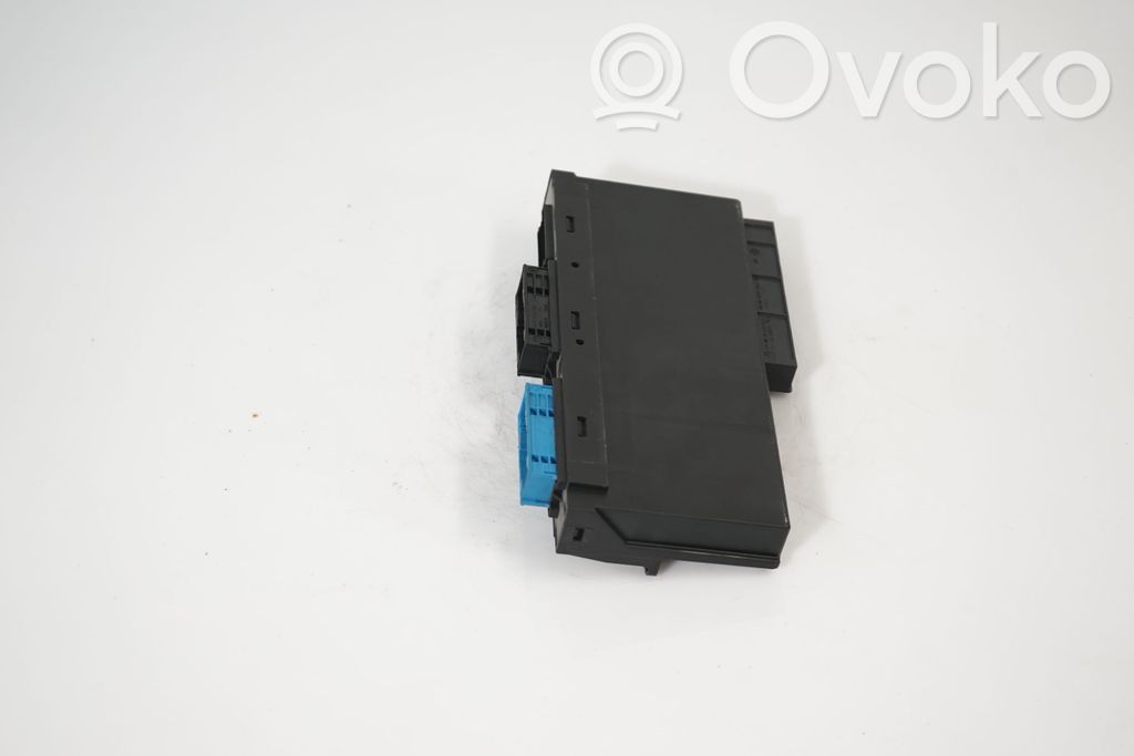 Comfort/convenience module (5)