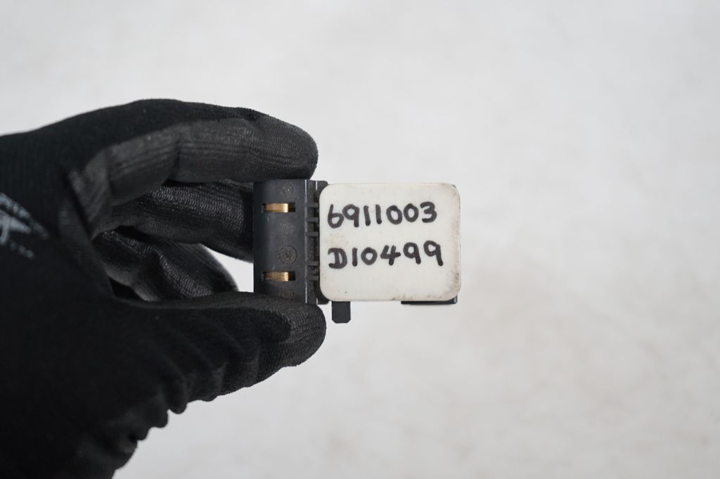 Airbag deployment crash/impact sensor (7)