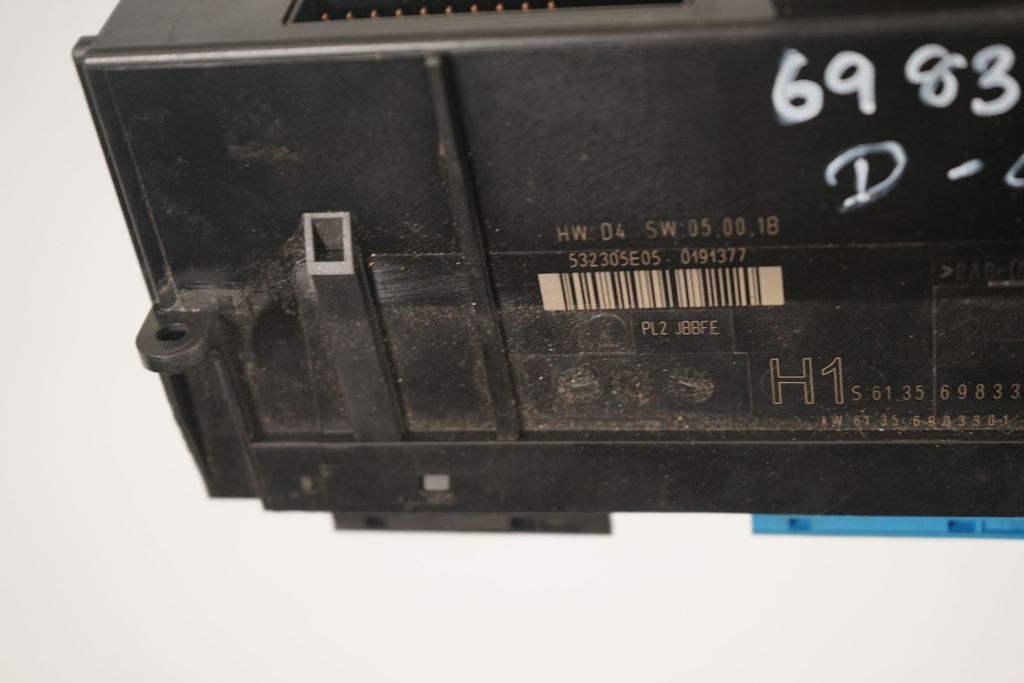 Comfort/convenience module (8)