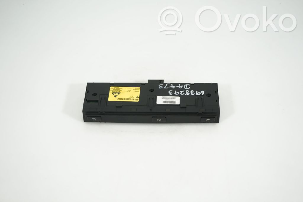 A set of switches (3)