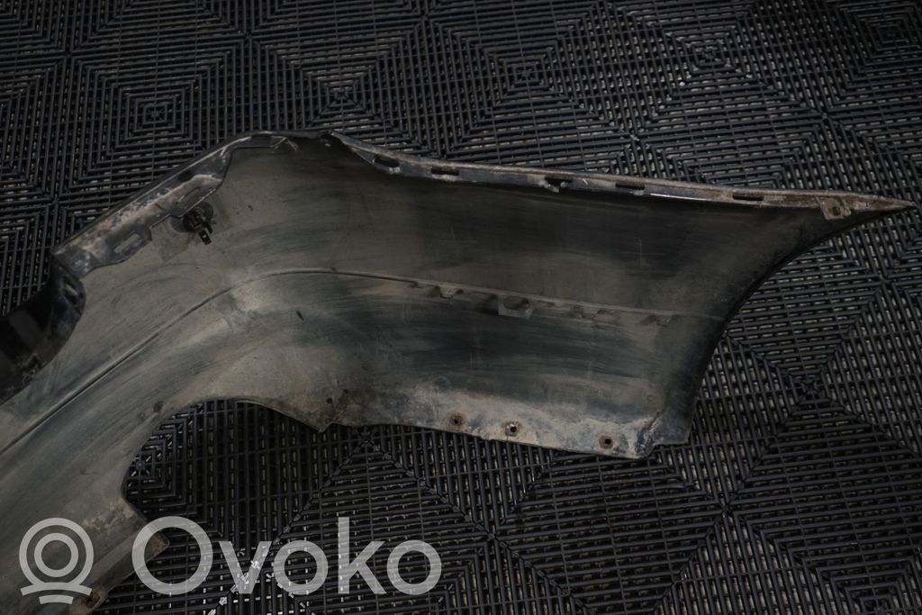 Rear bumper (14)