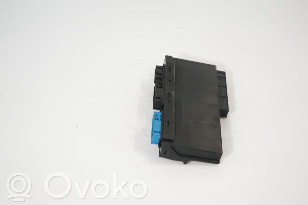 Comfort/convenience module (5)