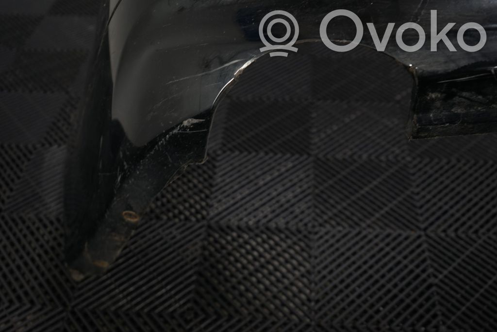 Rear bumper (9)