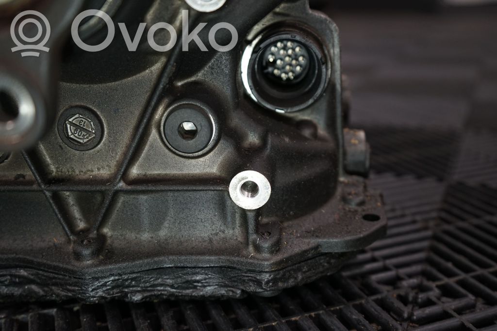 Automatic gearbox (12)