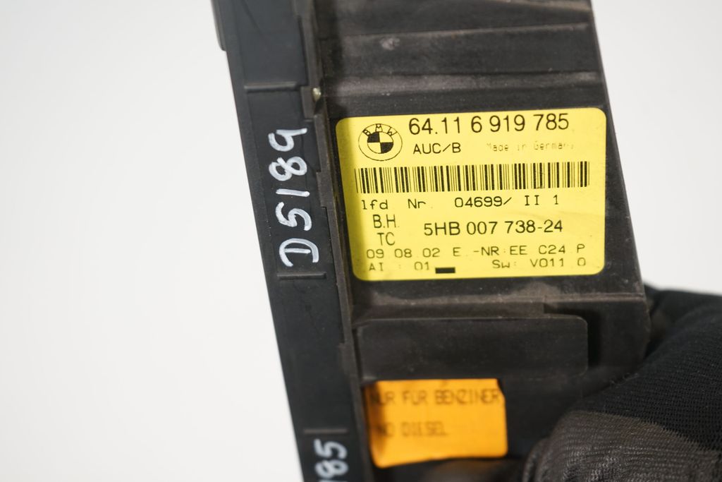 Climate control unit (7)